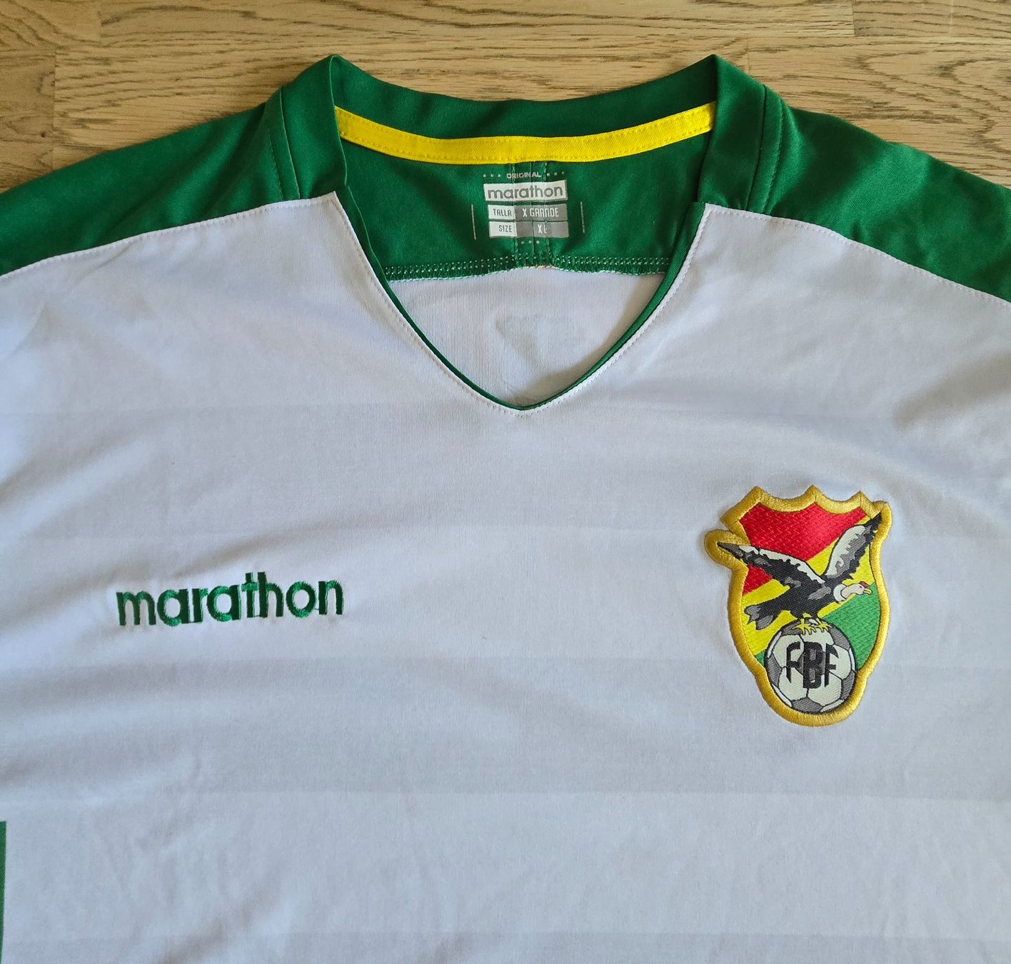 Canottiere & Pantaloni: Bolivien | 2019 – Usato da Zollbrück venduto da MiKron 2