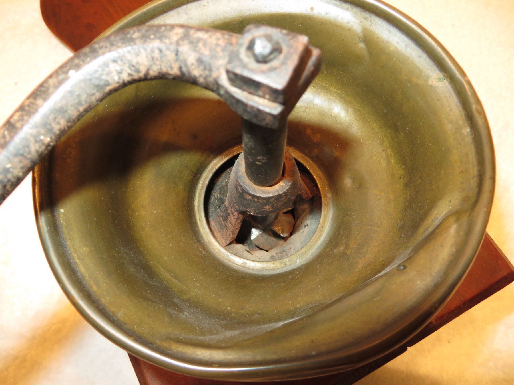 Küchengeräte: Kaffeemühle zum draufsitzen – Gebraucht aus Laupen ZH von Mcafi02 4