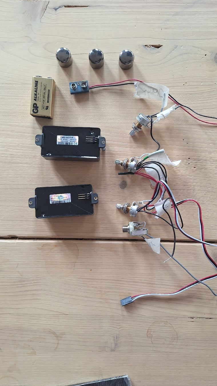 Esp Strumenti musicali: set micro EMG 60 81 ESP – Usato da Fribourg venduto da uly_m2my 1