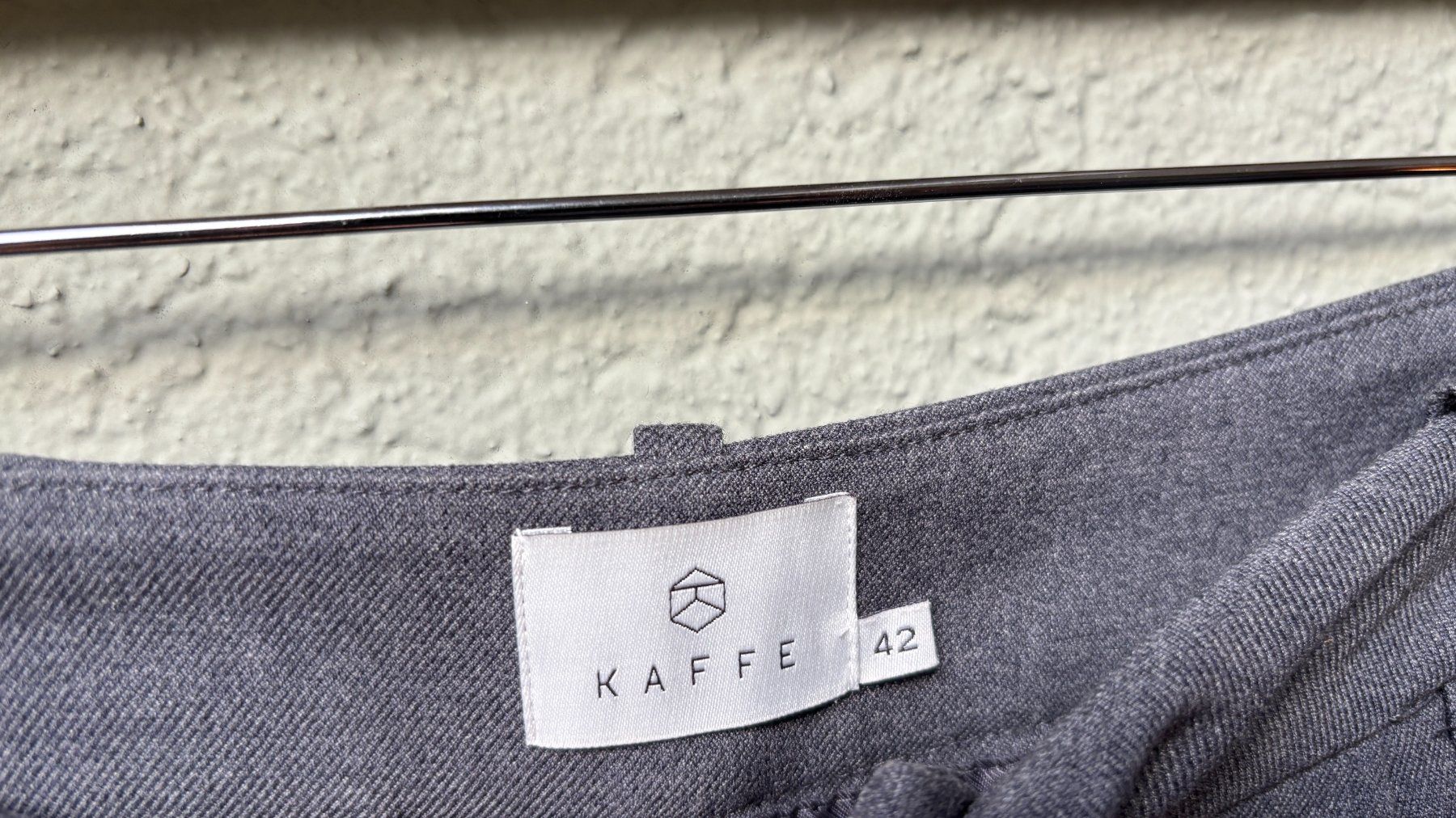 Pantaloni: Kaffe Stoffhose, grau, 42 – Usato da Spiegel b. Bern venduto da Laystyx 4