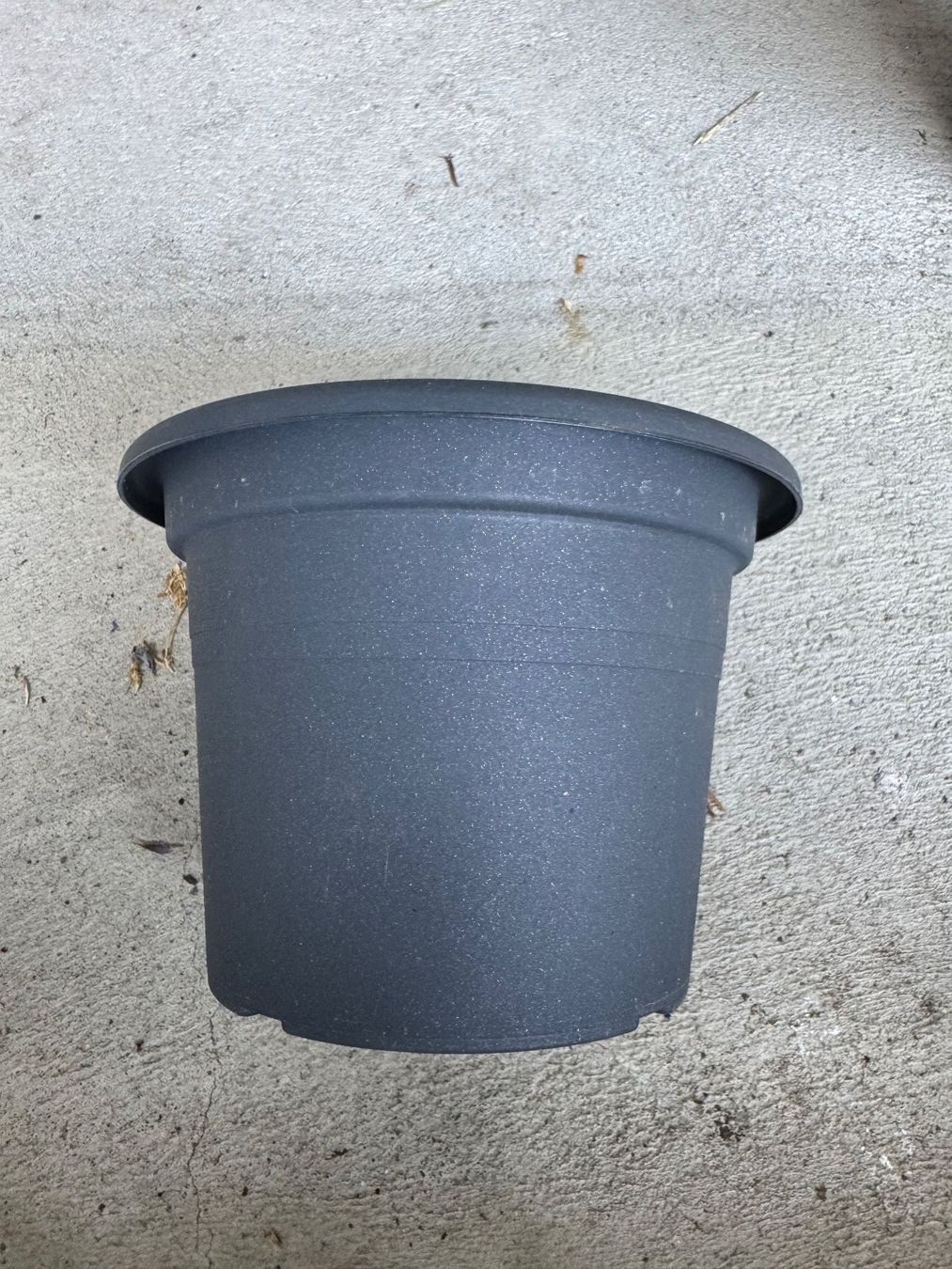 Vasi per fiori: 5 Pots de fleurs – Usato da Zürich venduto da odi_ldv8