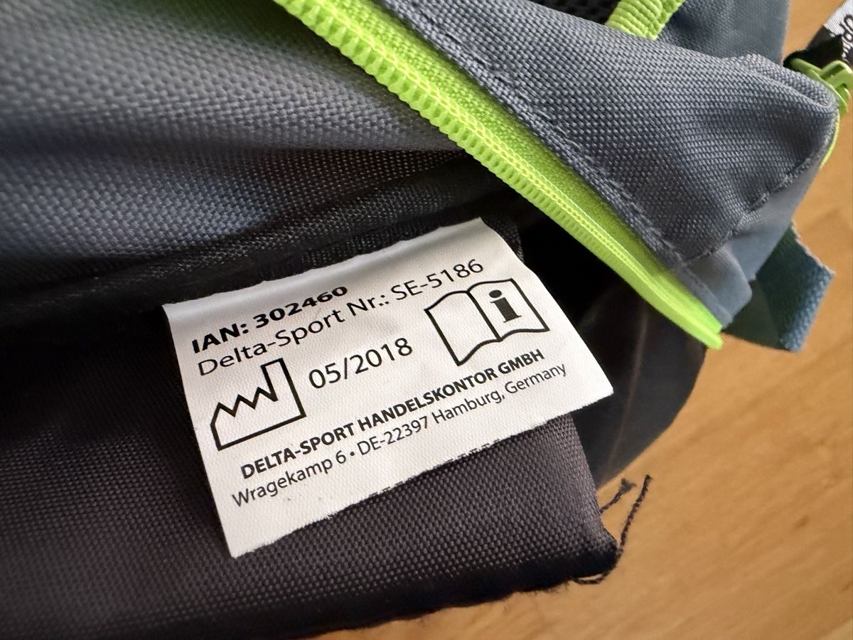 Sacs & sacs à dos: Neuer Schulrucksack mit Regenschutzhülle – Neuf avec emballage d'origine à Bettlach par Tradenet100 9