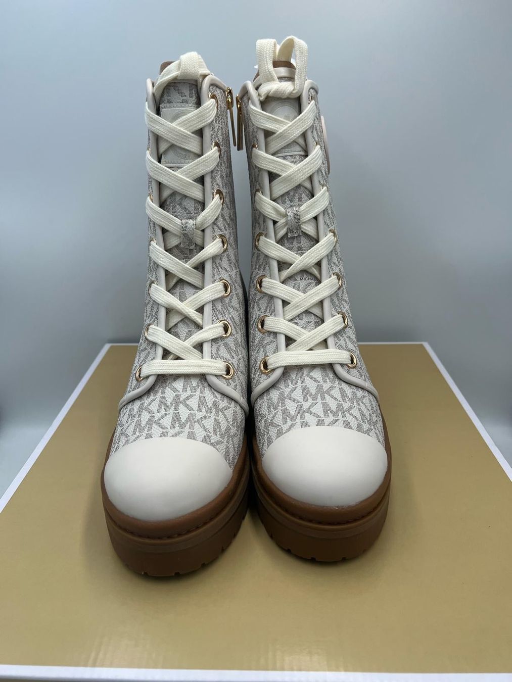 Michael Kors Scarpe da donna: Michael Kors Stiefelette vanilla Grösse 39 – Nuovo e nell'imballaggio originale da Wiedlisbach venduto da Sistershop 1