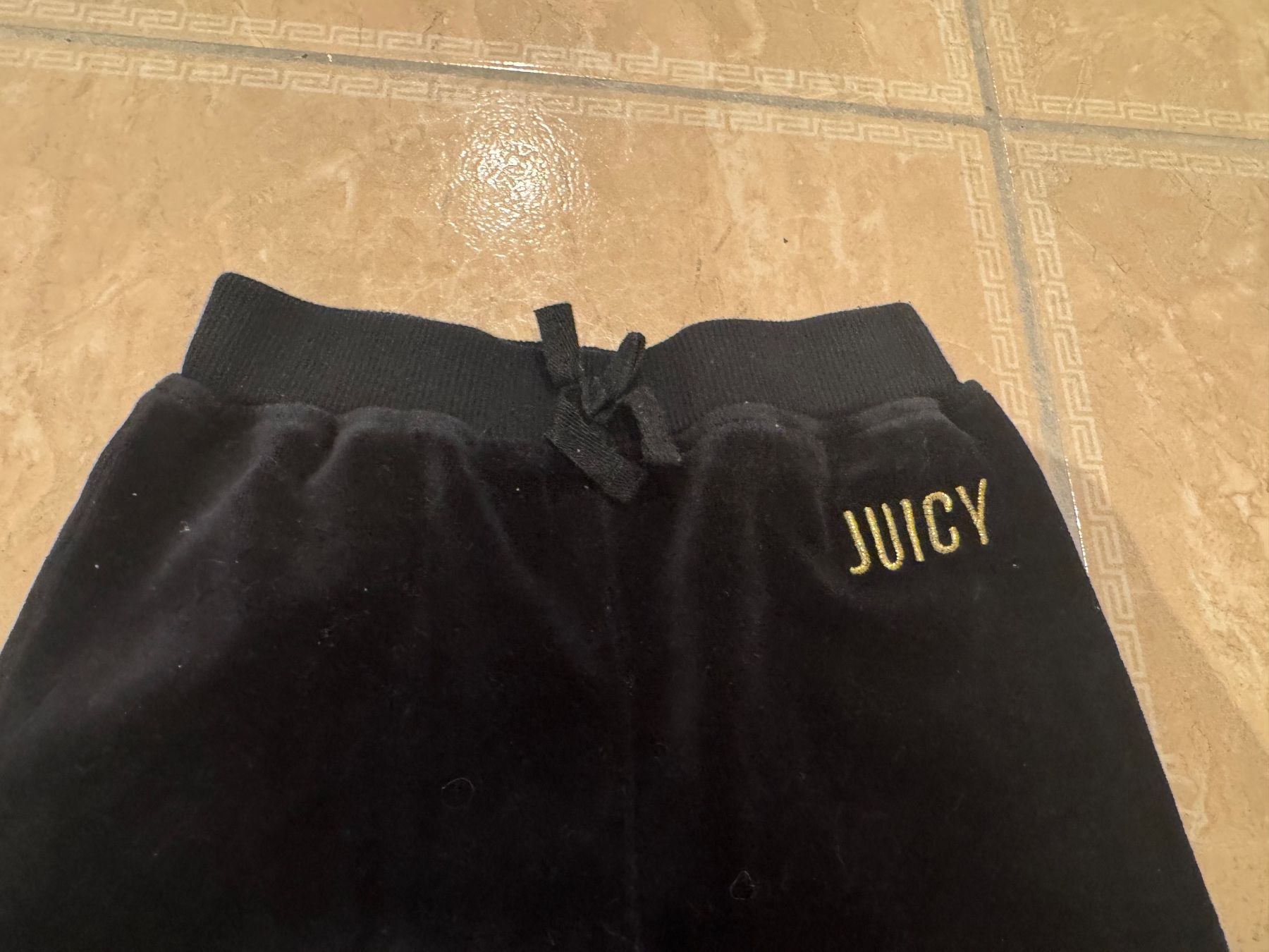 Juicy Couture Pantaloni: Juicy Couture Samthose, 5J 110 – Usato da Klingnau venduto da Markus14 1
