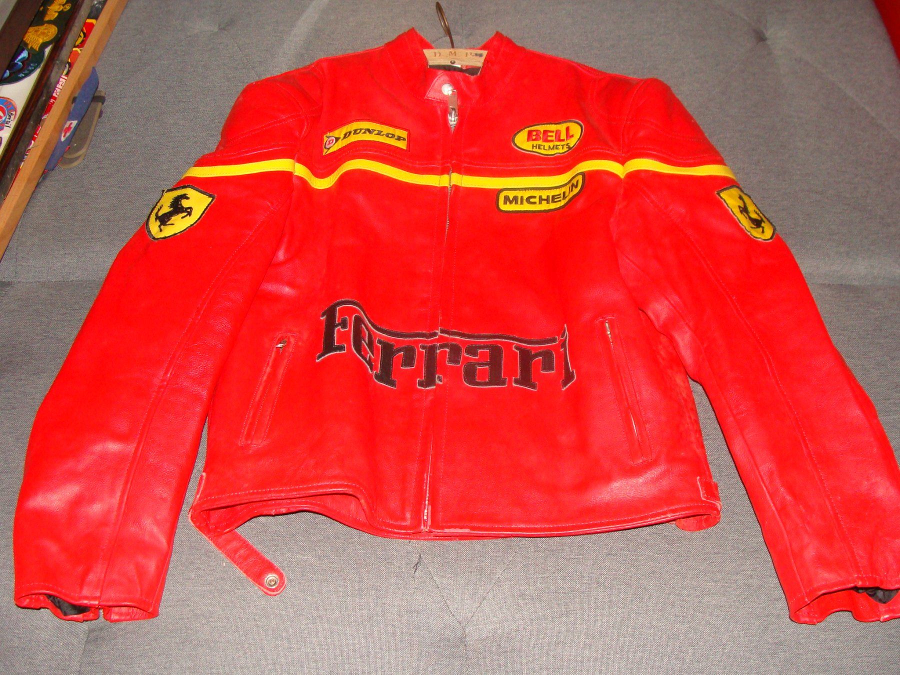 Ferrari Giacche: Veste de course pour pilote Ferrari – Usato da Cuarny venduto da hen_g7hn 1