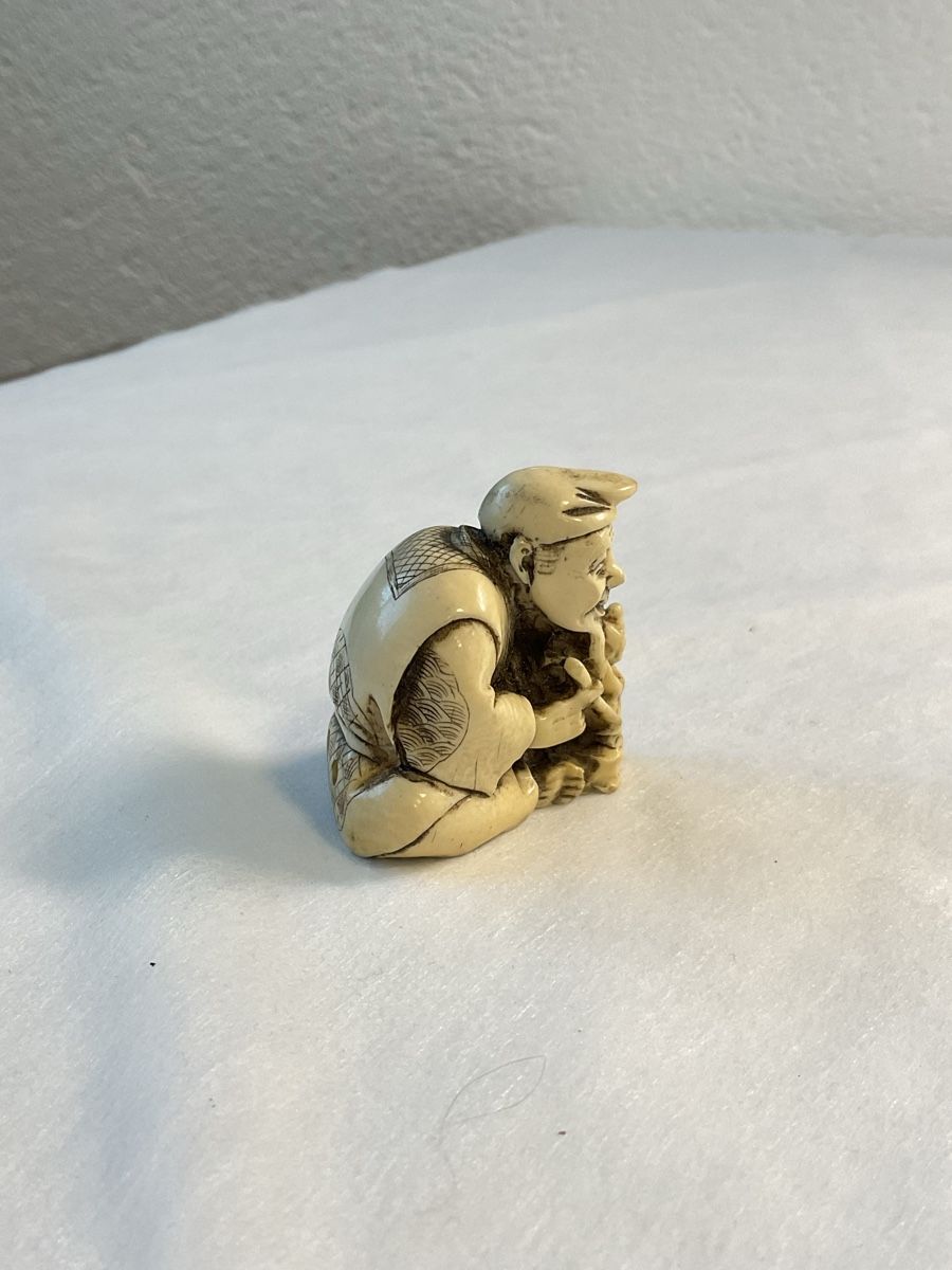 Figurines: Ancien netsuké – D'occasion à Malleray par Robot12 1