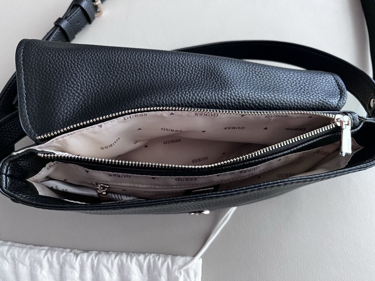 Guess Borse da donna: Guess Umhängetasche schwarz NEU – Nuovo e nell'imballaggio originale da Dulliken venduto da VaSha 4