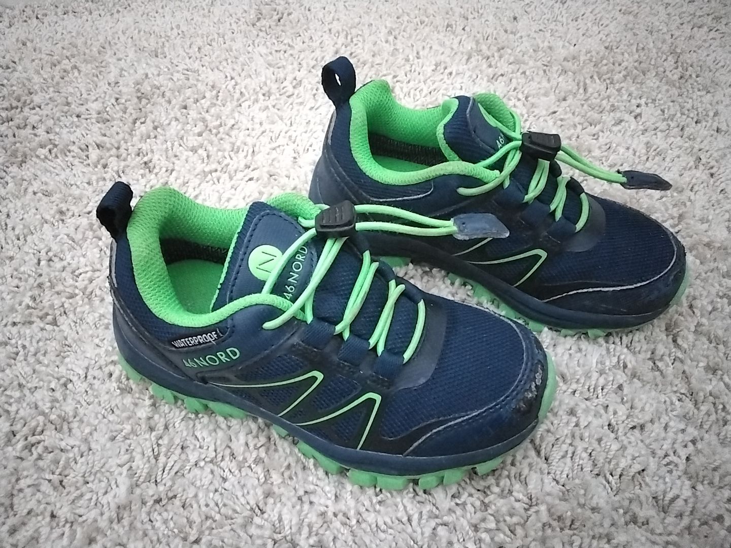46 Nord Scarpe per ragazzi: 46 Nord Trekkingschuhe Gr. 28 – Usato da Balterswil venduto da Meerdeern