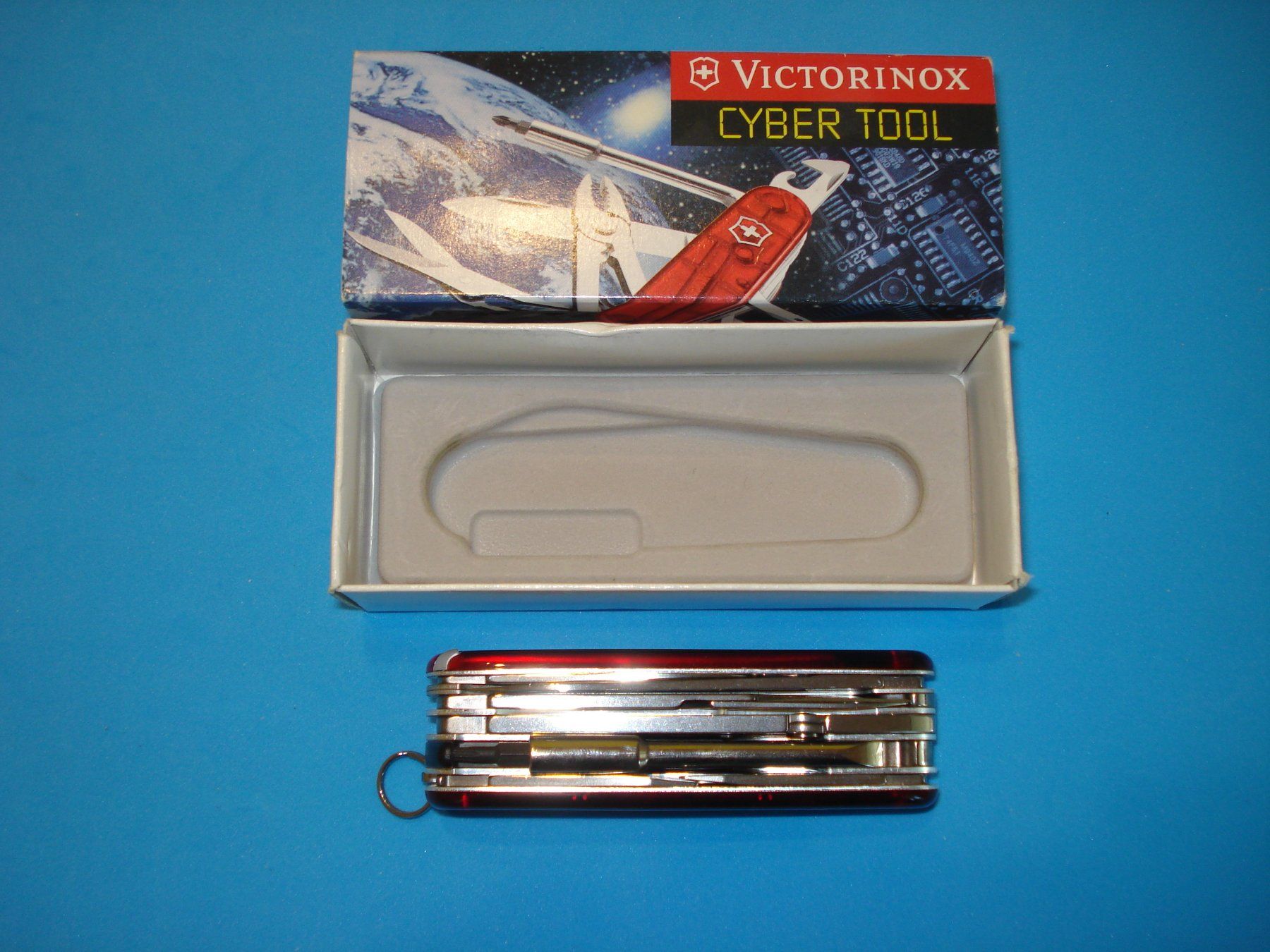 Victorinox Coltelli tascabile: VICTORINOX CYBERTOOL Taschenmesser – Nuovo e nell'imballaggio originale da Mitlödi venduto da worker04 1