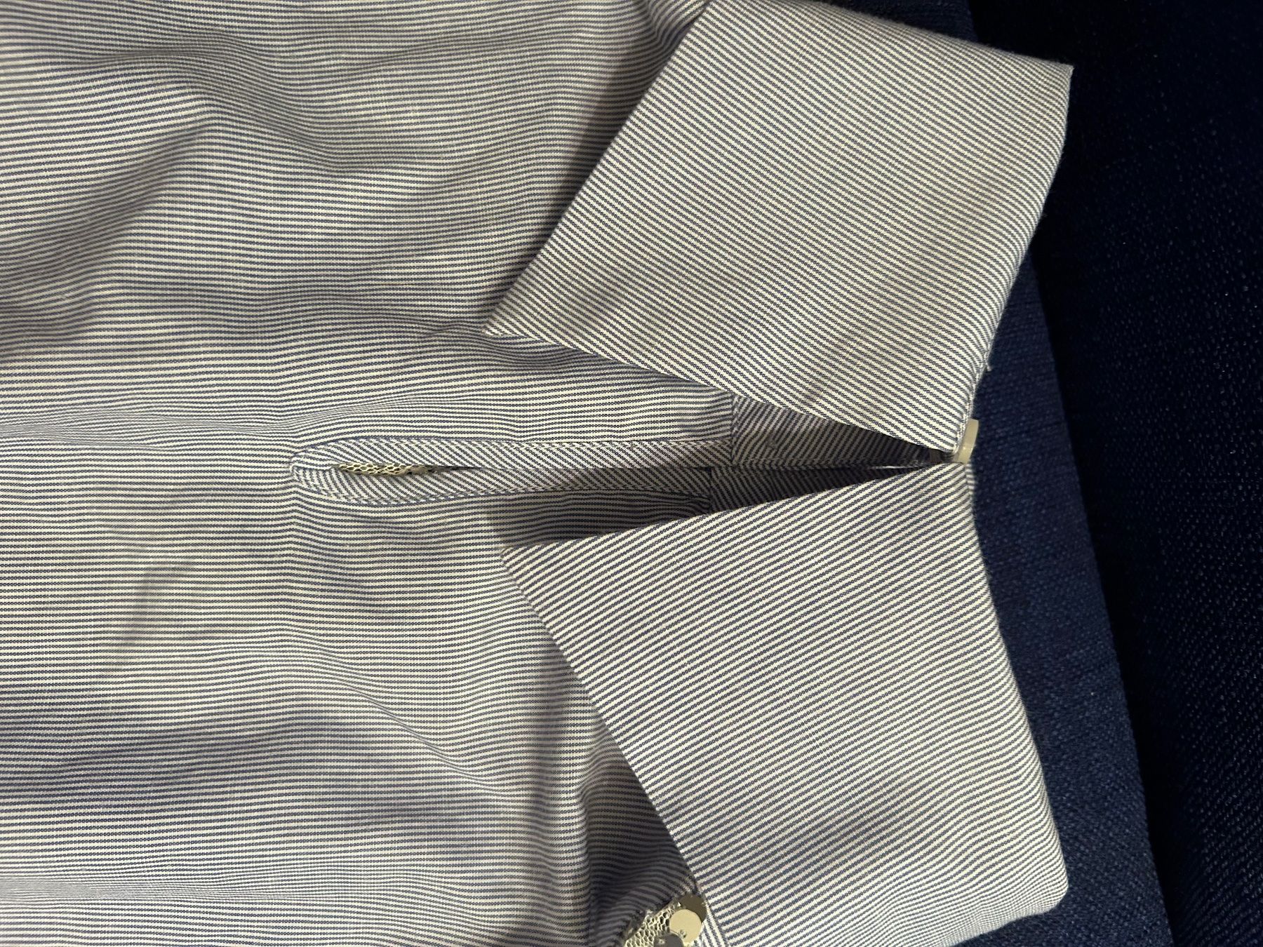 Camicette: Sleeveless blouse with sequins – Nuovo (secondo la descrizione) da Biel/Bienne venduto da zit_v5yc 4