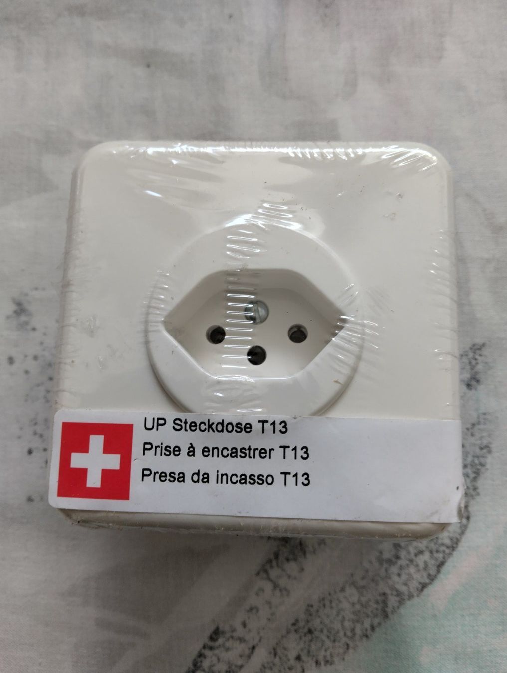Spine: UP Steckdose – Nuovo e nell'imballaggio originale da Näfels venduto da Mboenis
