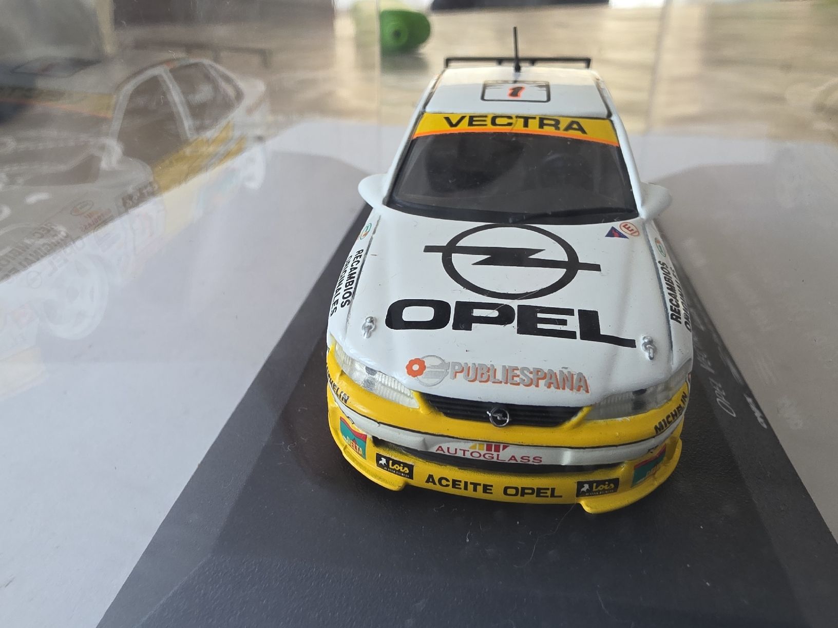Opel Modellini d'auto: Opel Vectra Luis Villami – Nuovo e nell'imballaggio originale da Alpnach Dorf venduto da Claudio1488 1