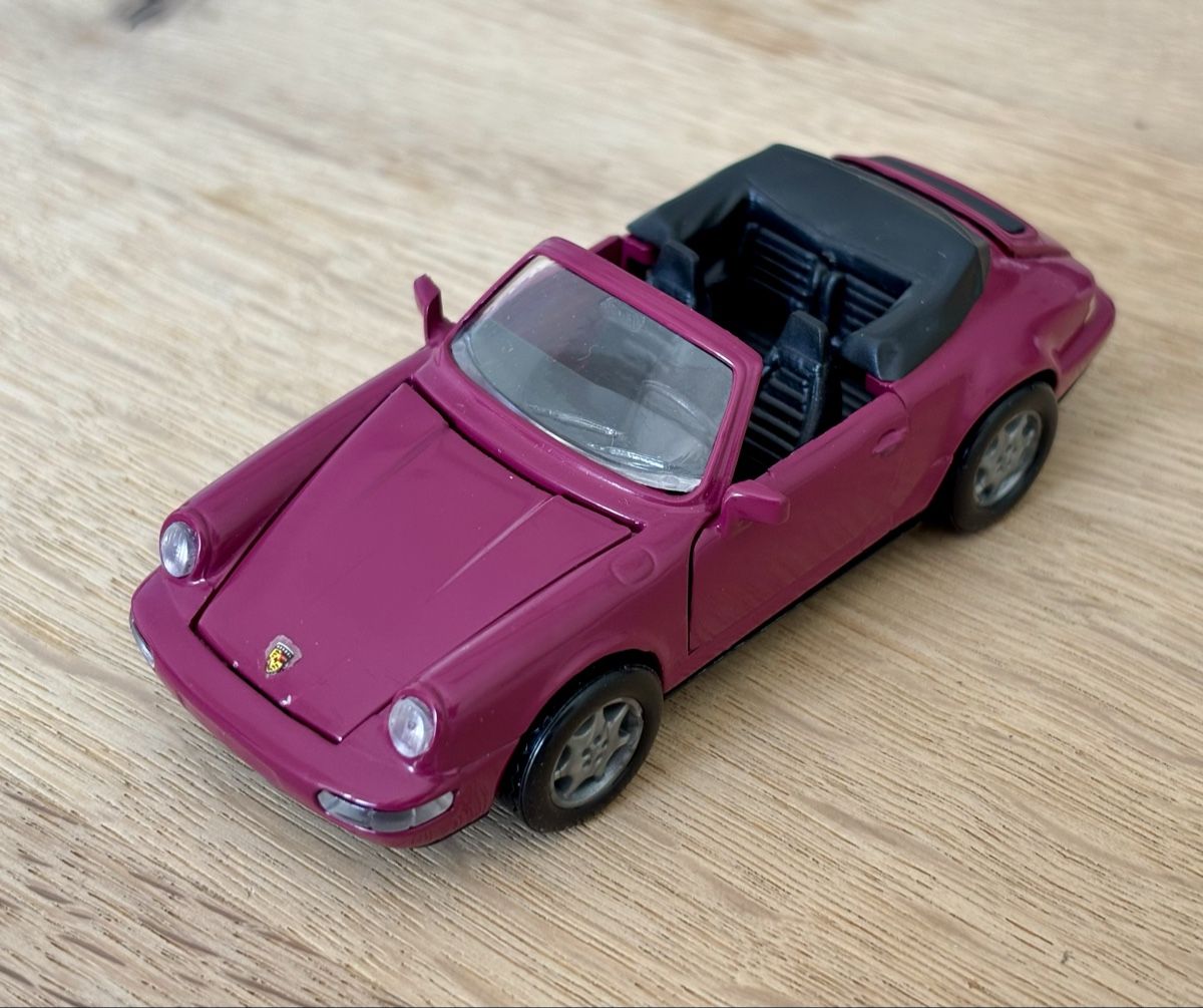 Porsche Modellautos: 1 Porsche 911 Cabriolet**1:43**NZG** – Gebraucht aus Volketswil von Car6 1
