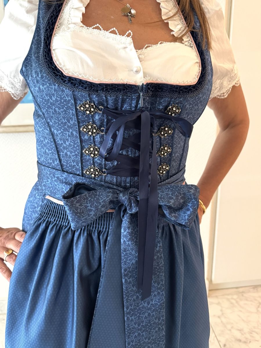 Krüger Vestiti: Dirndl Krüger Collection blau gemustert Grösse 40 – Usato da Erlenbach ZH venduto da msa_x26y 3