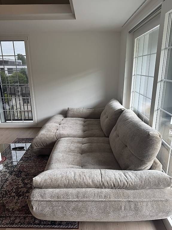Mömax Sofas: Luxuriöses Sofa nur 6 Monate neu – Gebraucht aus Spreitenbach von adr_kw8c 3
