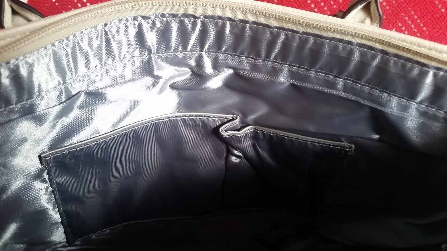 Borse da donna: Grosse, praktische Mode-Handtasche – Nuovo e nell'imballaggio originale da Winterberg ZH venduto da Gemini63 4