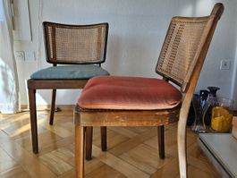 2 Holzstühle mit Wiener Geflecht: M. Haefeli - Horgen Glarus