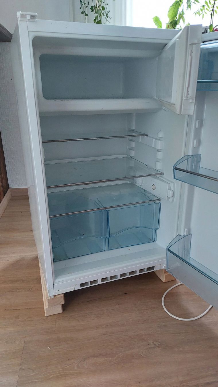 Electrolux Frigoriferi: Electrolux Einbaukühlschrank – Usato da Bad Zurzach venduto da Boris_D 2