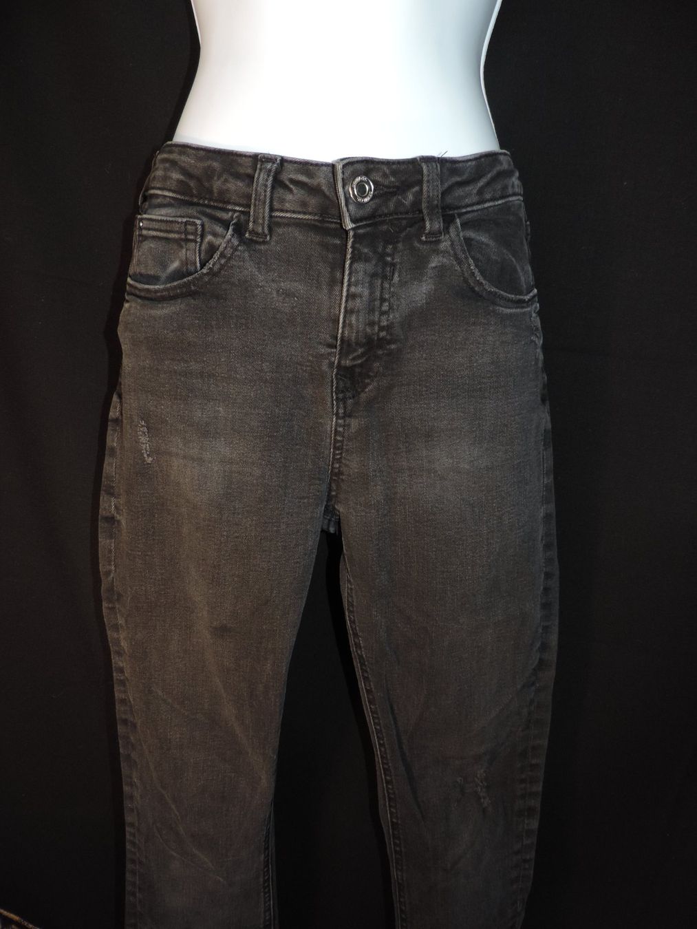 Jeans: jeans noir délavé – Usato da Genève venduto da Axelle333 3