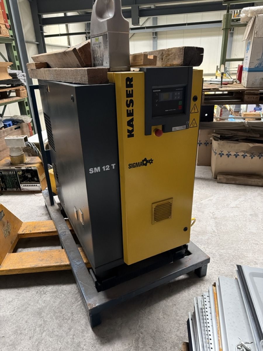 Verkauft/ Sold Kaeser Aircenter SX8 Schraubenkompressor - Ing. Büro & Maschinen