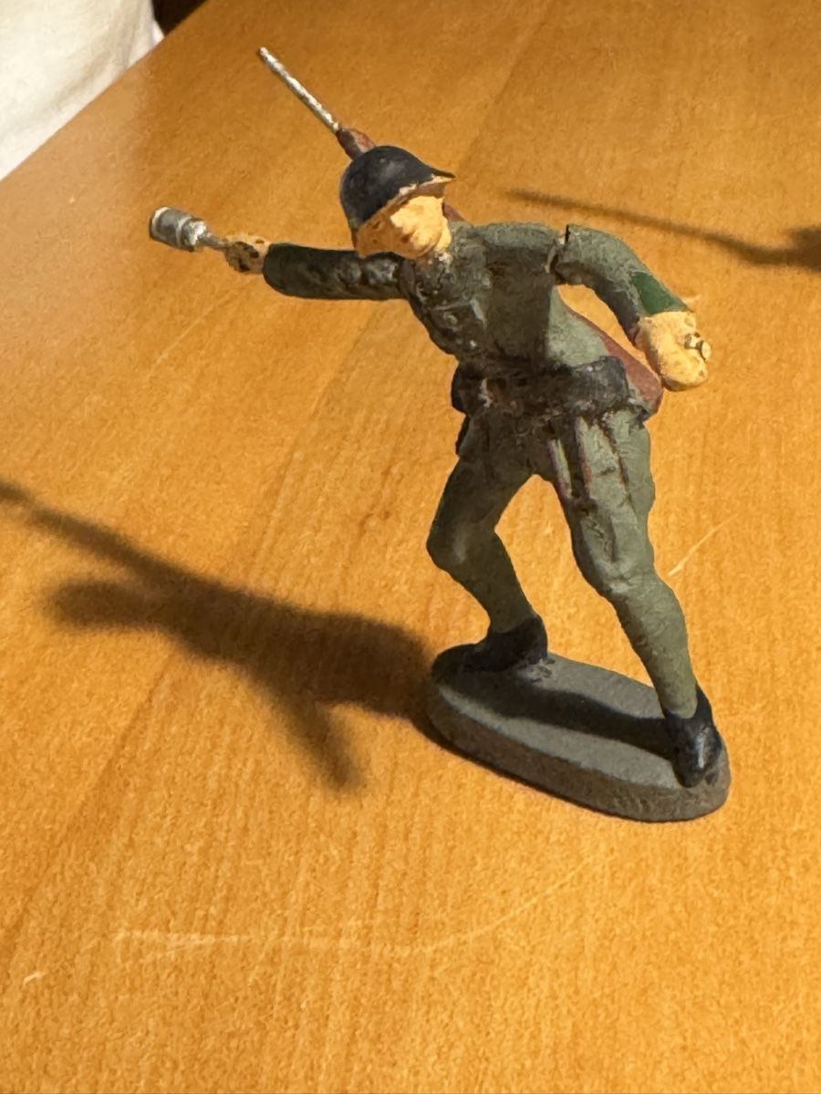 Statuette: Elastolin Soldaten – Usato da Oberburg venduto da lajoe 3