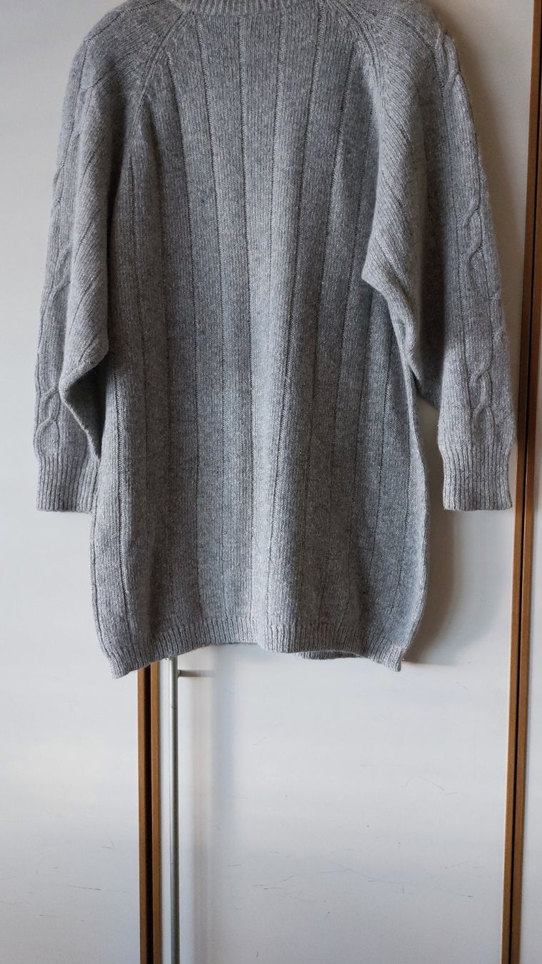 Maglioni & Felpe: Sehr schöner langer  Pullover mit 58%Seide – Usato da Frauenkappelen venduto da ninanu80 1