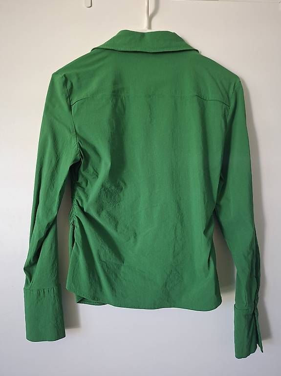 Blusen: Grüne Bluse von Mango (MNG)  Grösse S – Gebraucht aus Affoltern am Albis von Feather 3