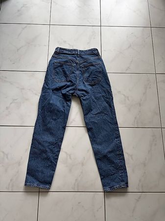 H&M Mom Jeans 