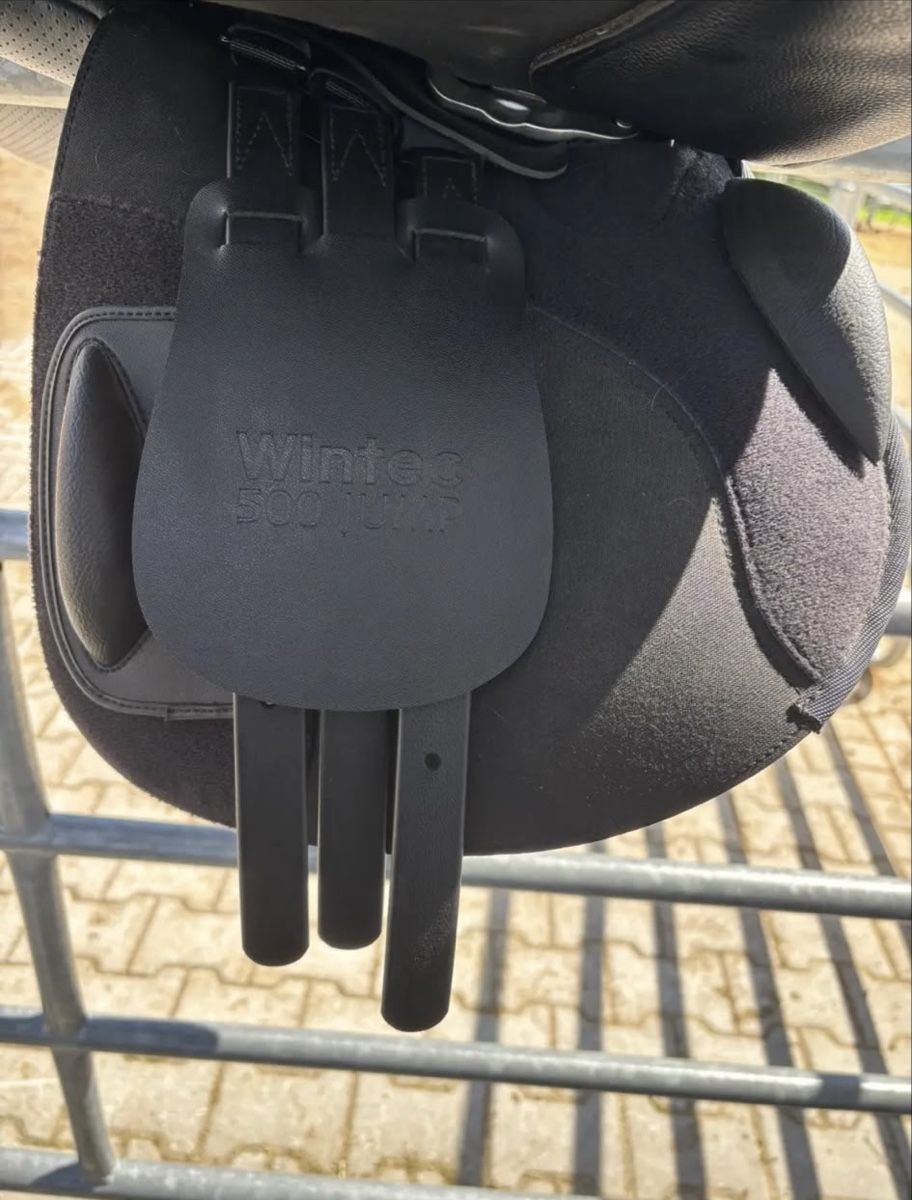 Sattel & Sattelzubehör: Wintec Sattel 17"  – Gebraucht aus degersheim von mutti1 3