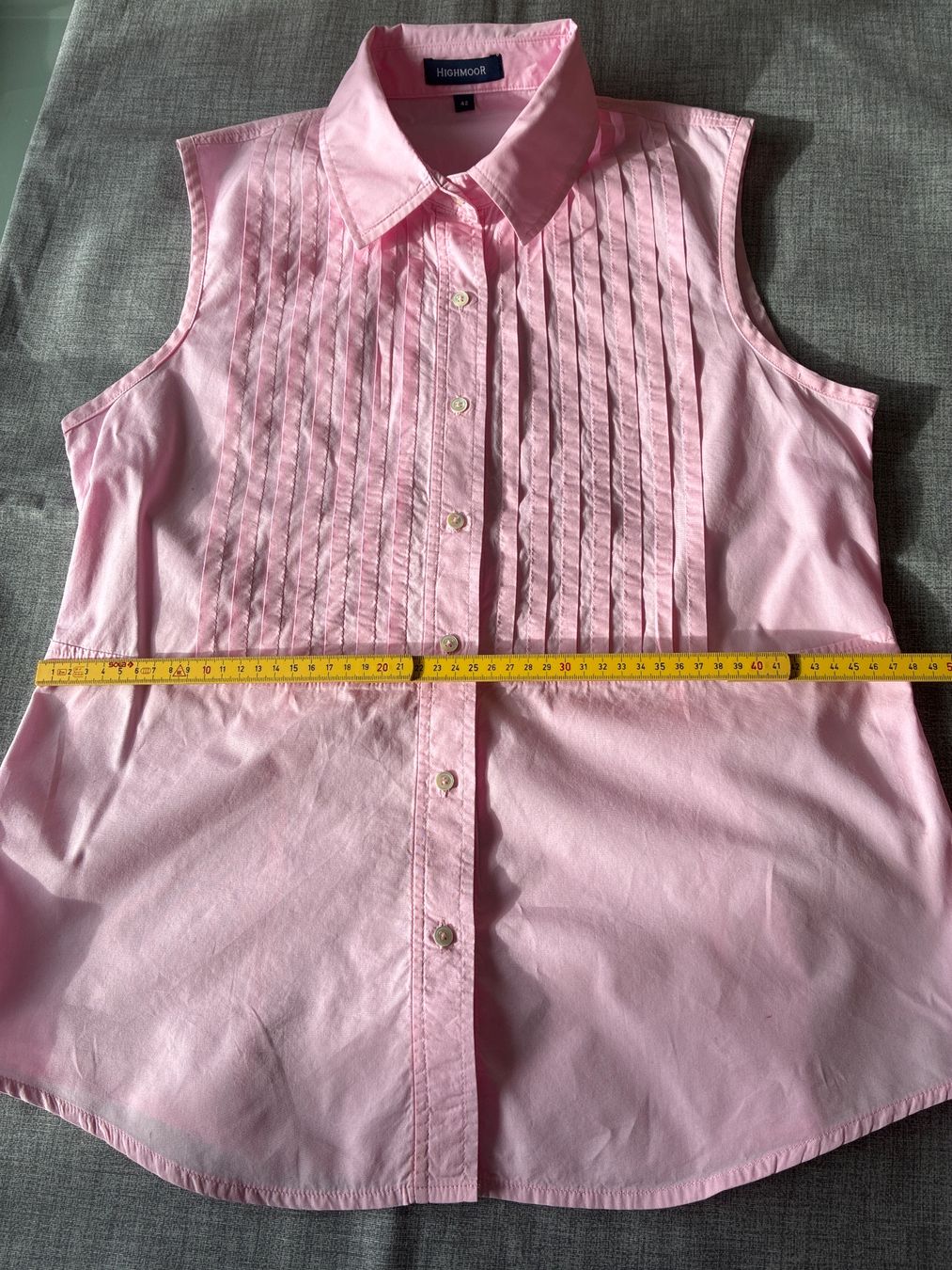 Blusen: Ärmellose Bluse mit Biesen von Highmoor Gr 42 – Gebraucht aus Davos Platz von nanigl 6