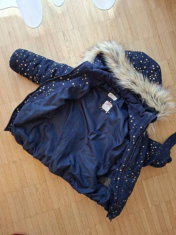 Giacche & Cappotti: Winterjacke H&M Gr. 104 – Usato da Brugg AG venduto da wan_9qzx 1