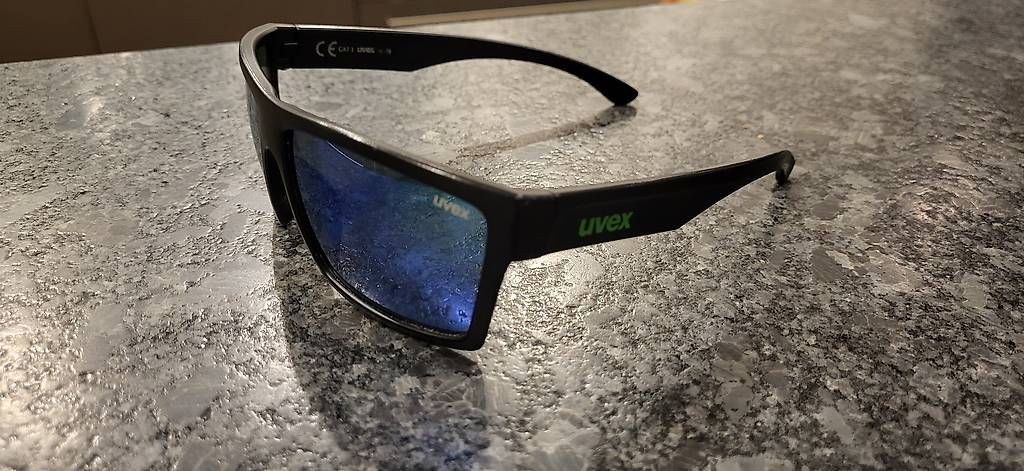 Occhiali & Lenti: Sonnenbrille UVEX – Usato da Weinfelden venduto da Bb9 4