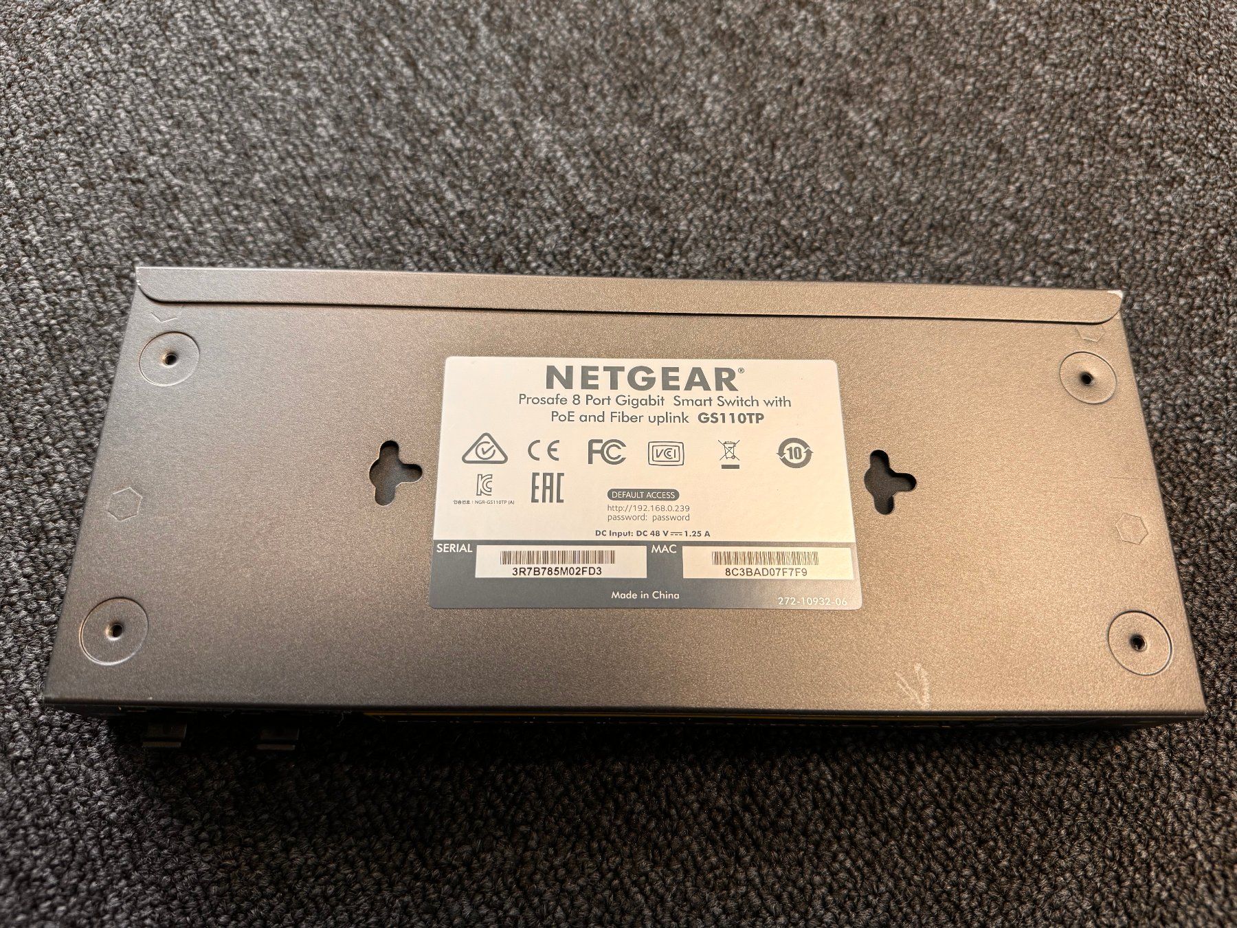 Netgear Hub & Switch: ***  2x NETGEAR ProSafe GS110TP 10-Port-Switch *** – Usato da Willisau venduto da  3
