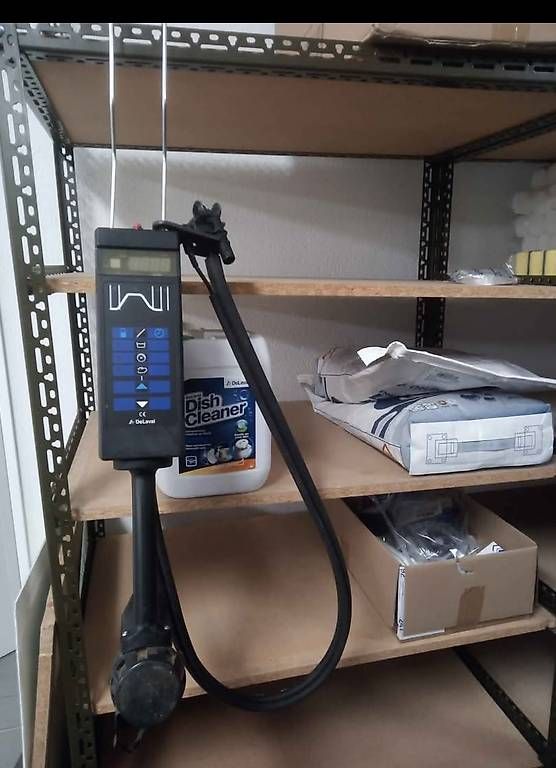 Tutte le macchine: DeLaval MU350 MilkMaster revidiert – Usato da Hägendorf venduto da nihob38