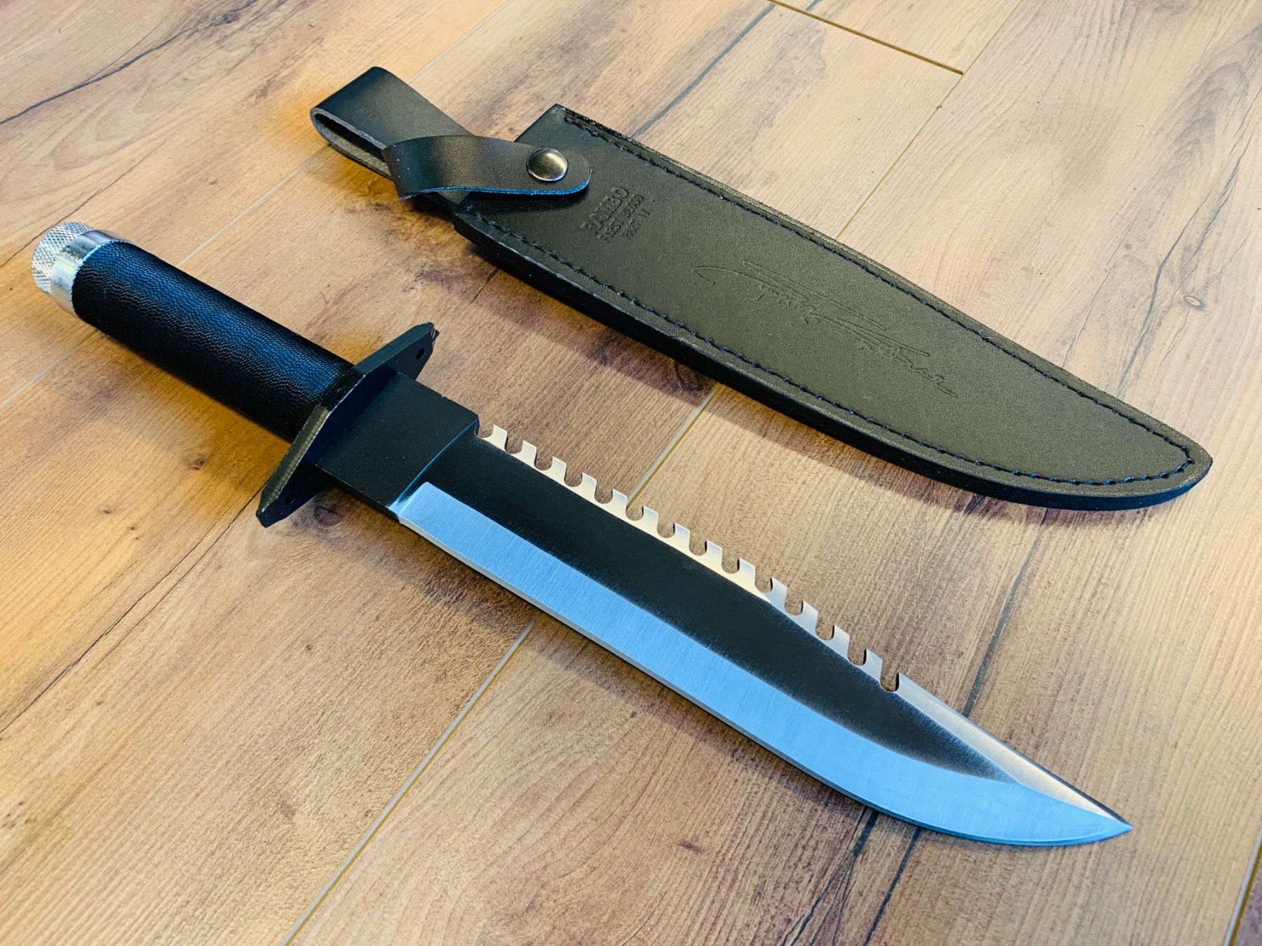 Accessori: Rambo Survival Messer Black Line 39cm – Nuovo e nell'imballaggio originale da Bergdietikon venduto da shopAgent 4