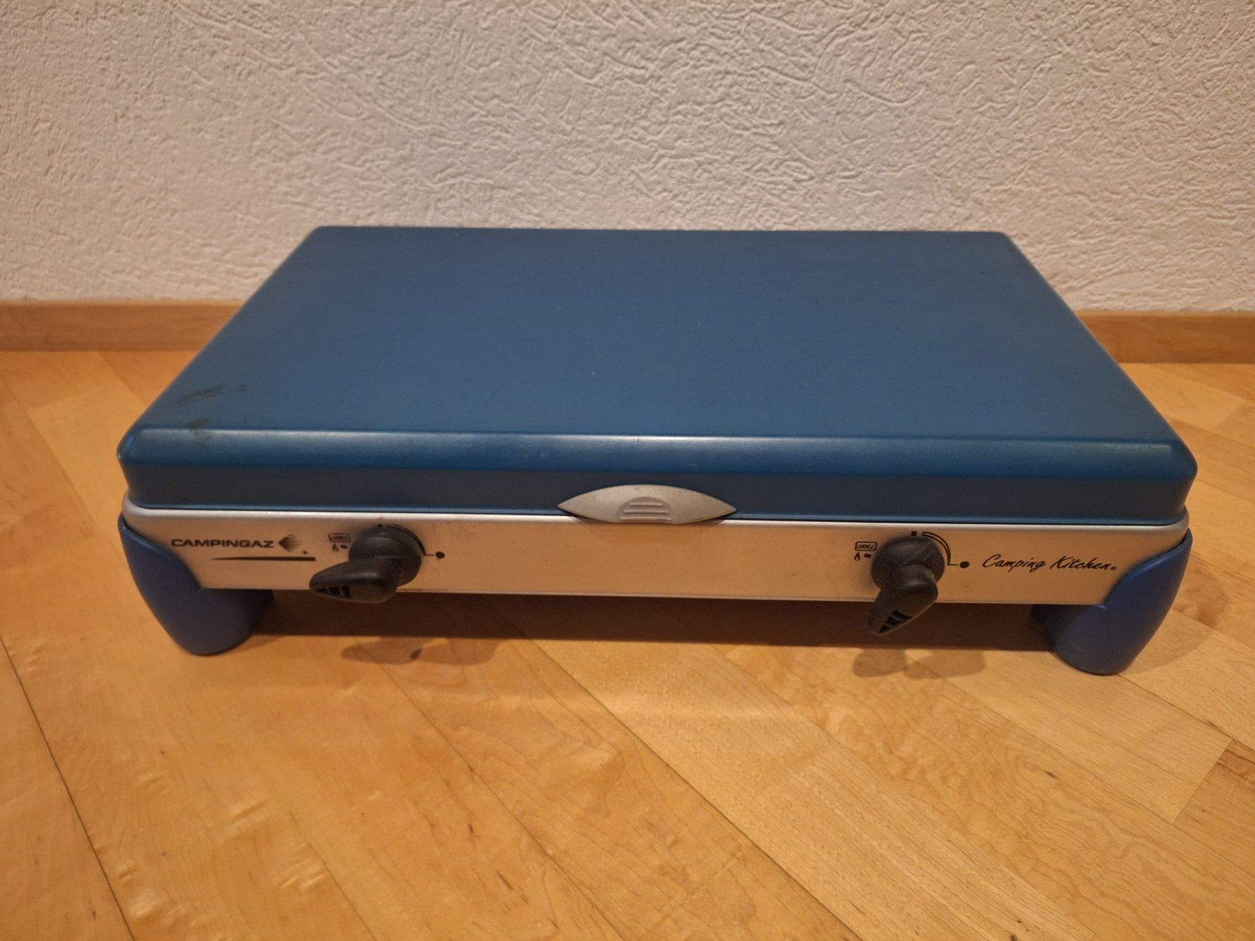 Campingaz Cucine: Campingaz Camping Kitchen 2-flammiger Gaskocher – Usato da Ipsach venduto da nik_6hkj 2