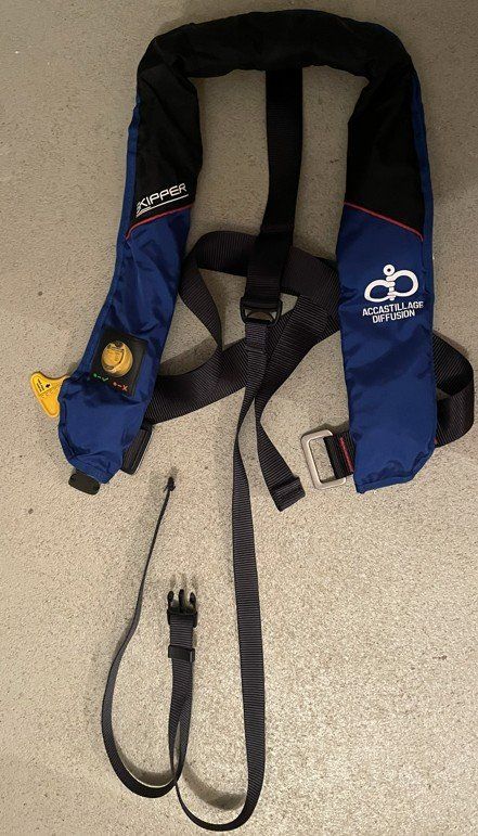 Schwimmwesten: Aufblasbare Rettungsweste Accastillage D Skipper 150N Hammar – Gebraucht aus Baar von ham_sw6n 1