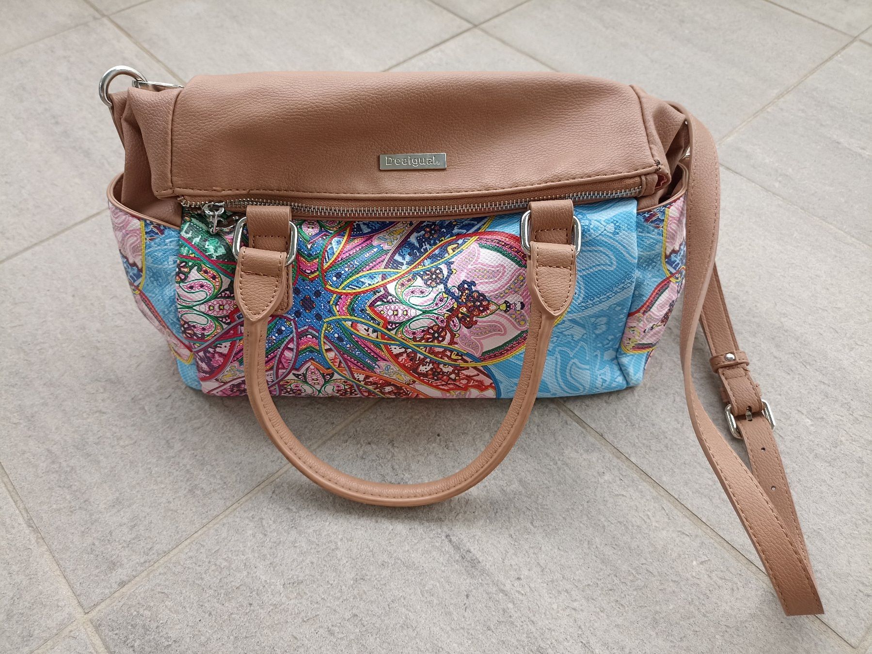 Desigual Taschen für Damen: Borsa da donna Daesigual – Gebraucht aus Camorino von cieloazzurro