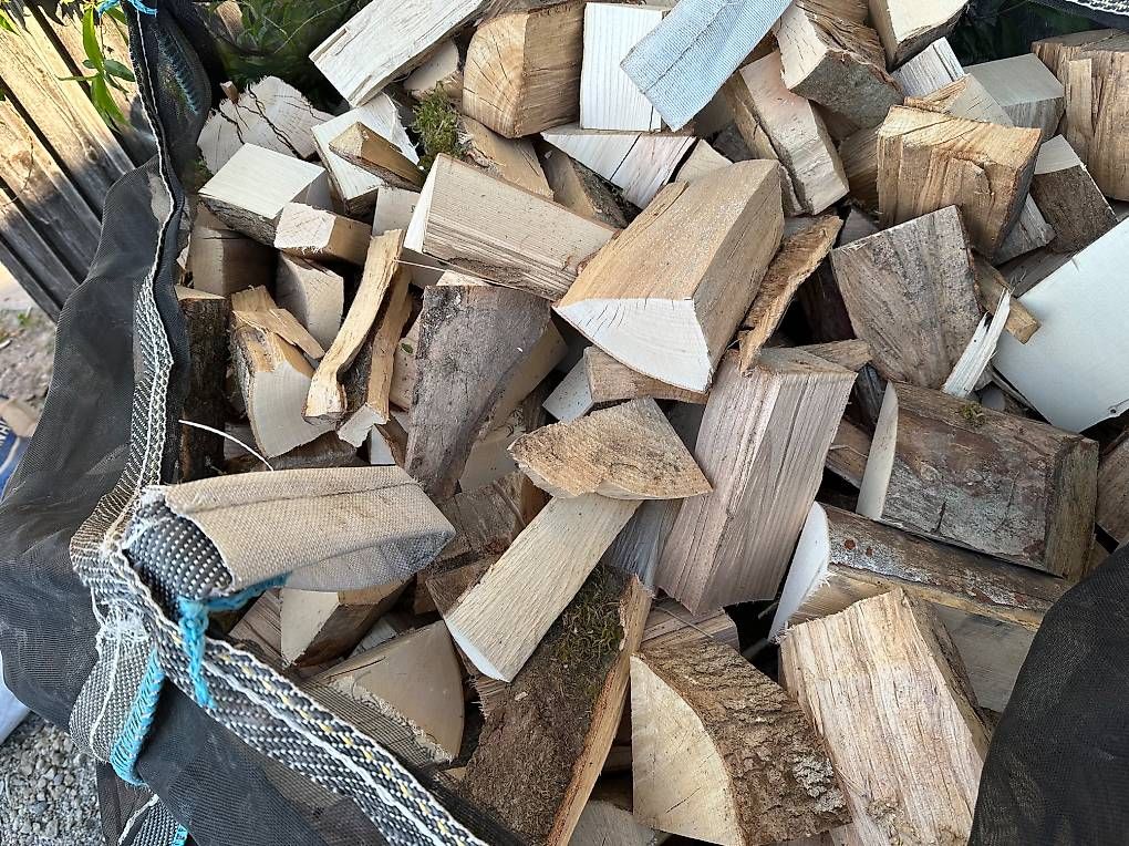 Articoli in legno: Brennholz Buche – Usato da Rothrist venduto da Chnupperi 2
