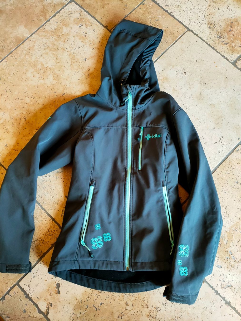 Kilpi Vestes: Softshelljacke 34 – D'occasion à Les Moulins par alicia017