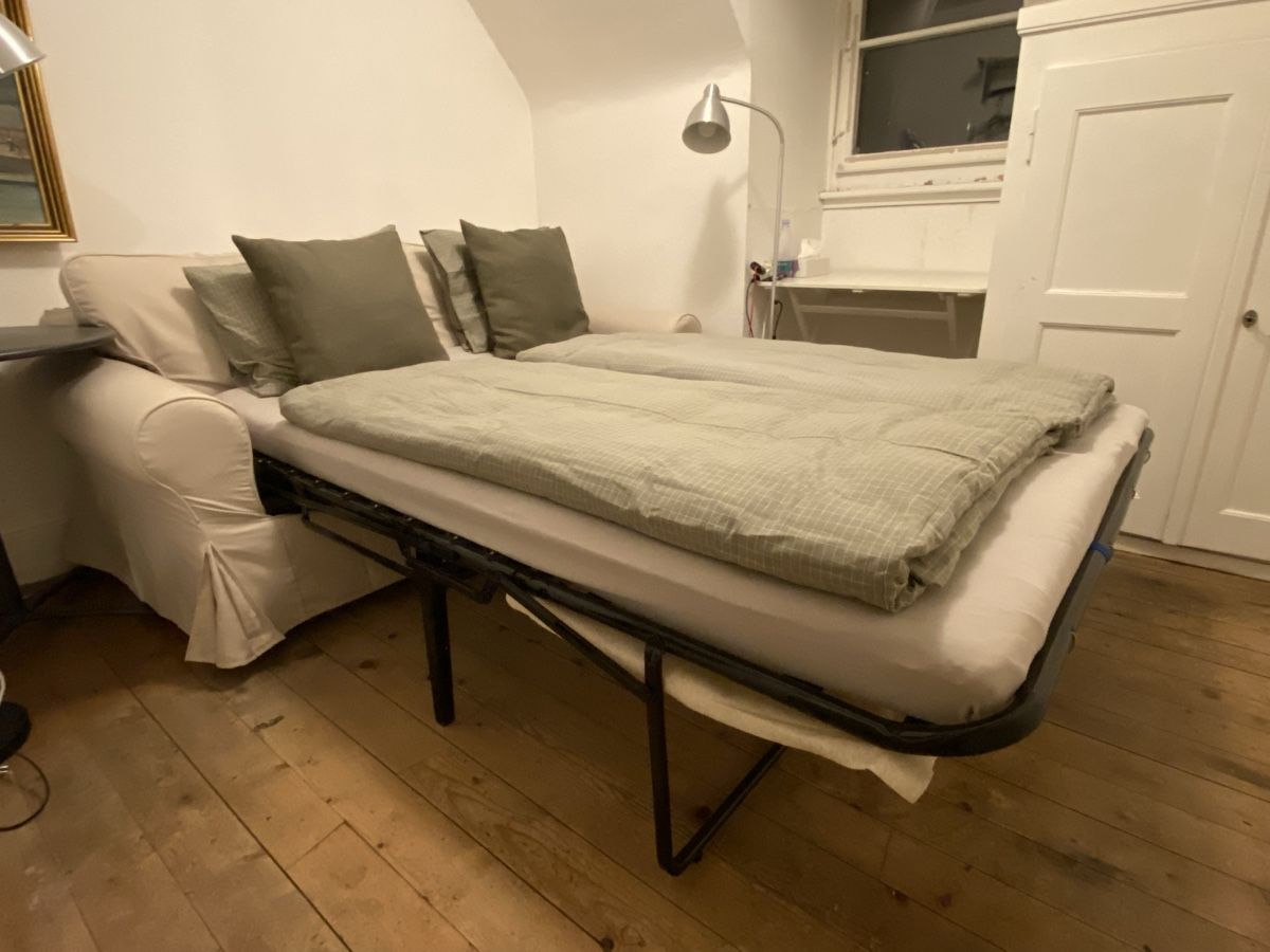 Divani: Bettsofa 140cm breit – Usato da Bern venduto da Minerva_