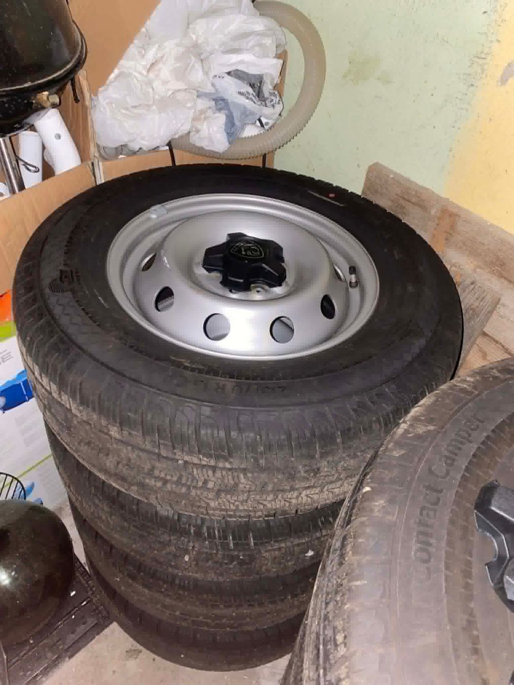 Pneus & Kompletträder: Bus Van Winter Wheel - 215/70 R15 Continental /  M+S – Gebraucht aus Ins von dma_v2l6 3