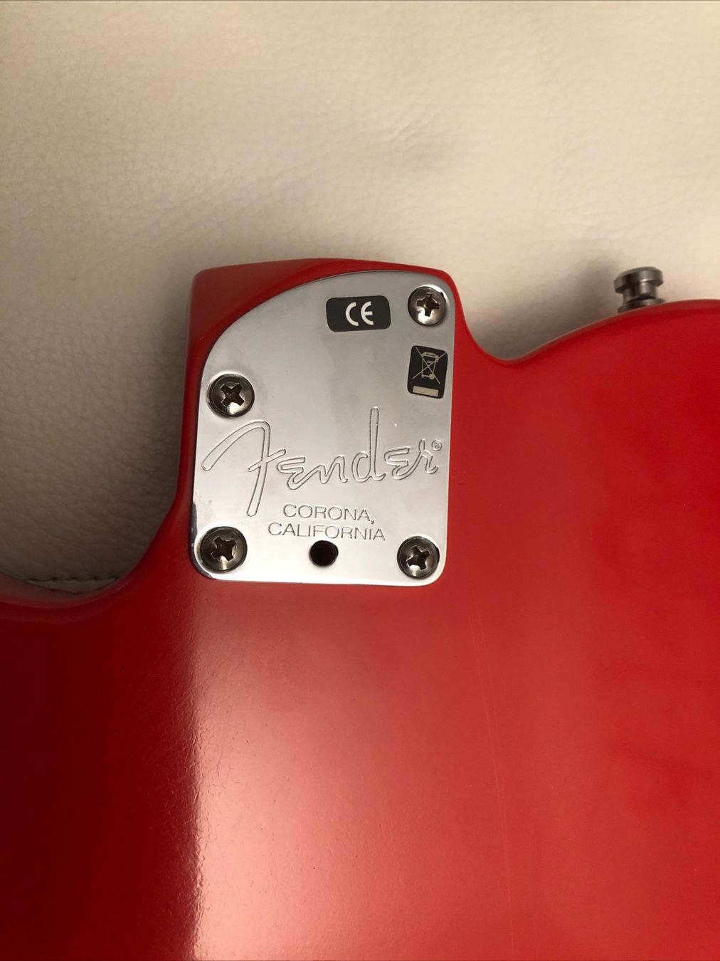 Fender Musikinstrumente: Fender Telecaster American Deluxe Thinline 2013 body – Gebraucht aus Sugiez von  3