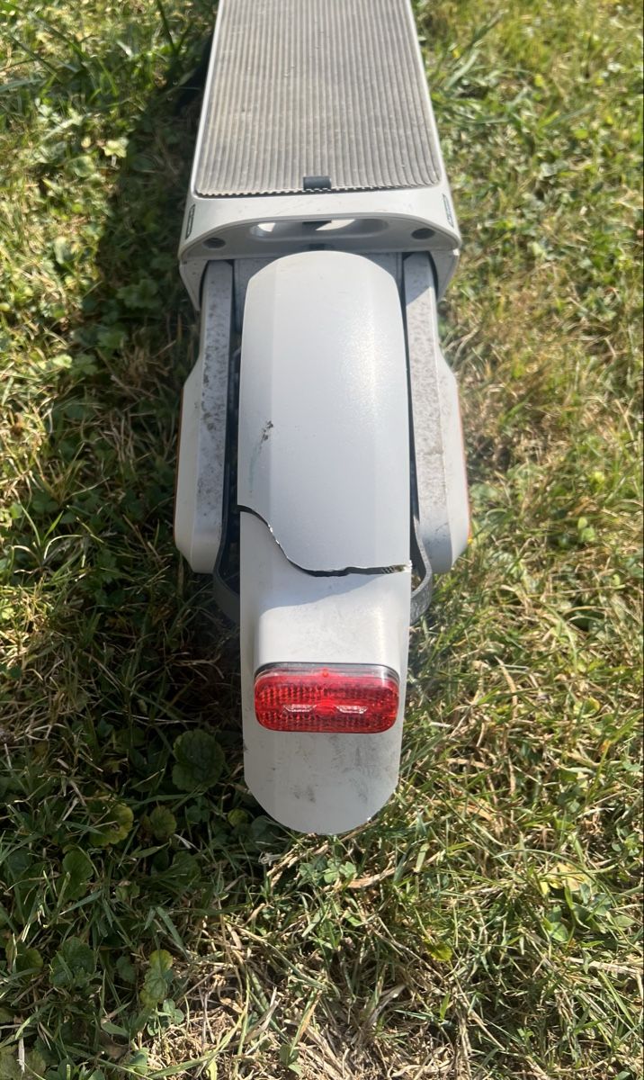 Yadea Scooter: YADEA Artist E-Scooter 20 km/h – Usato da Oberwil b. Zug venduto da Sim_ZG 6
