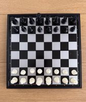 Jeu d'échecs et de dames magnétique pliable (pour voyage)