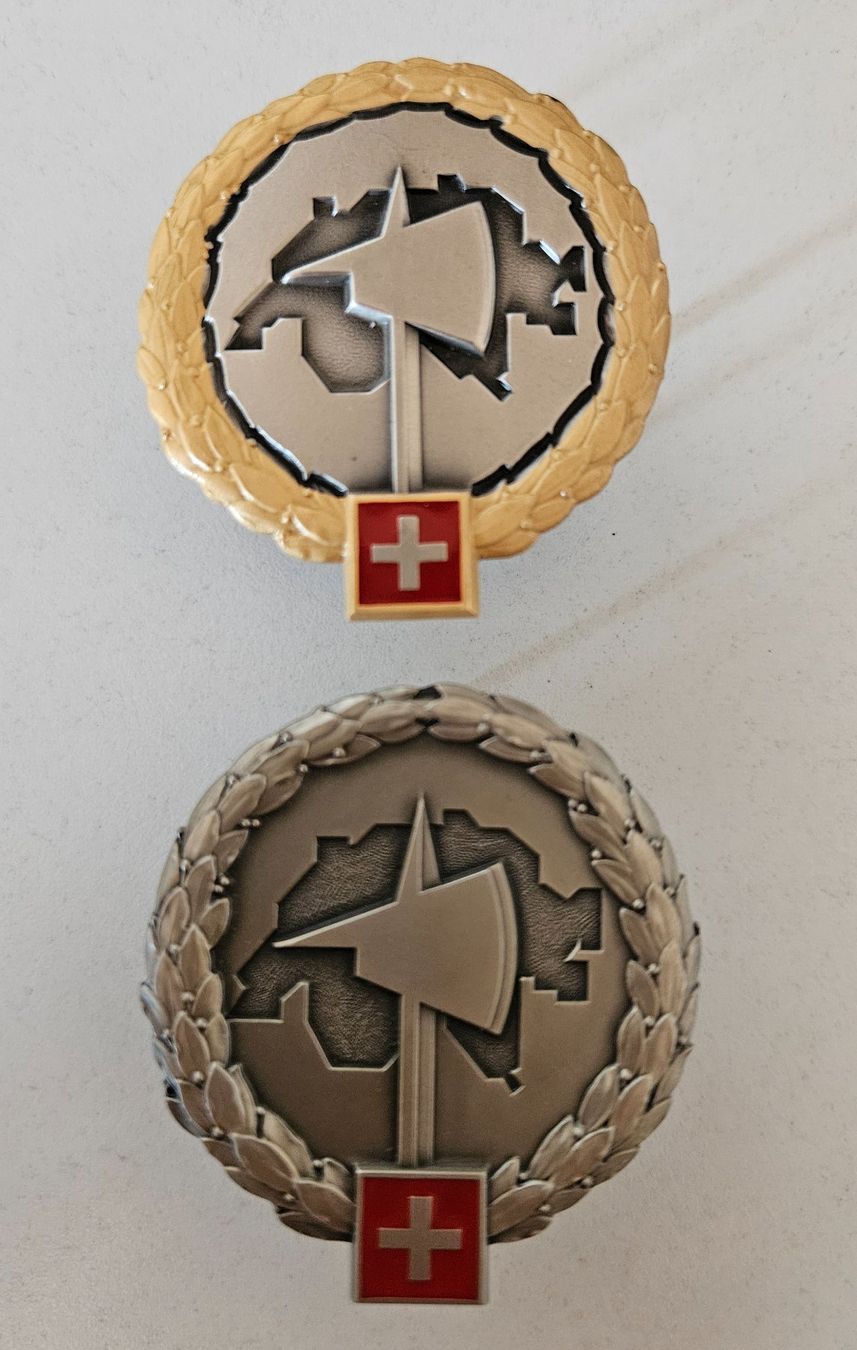 Armée suisse Plaquettes & Badges: Peret Emblem Schweizer Armee – Neuf (Voir description) à Urdorf par reg_q6nr