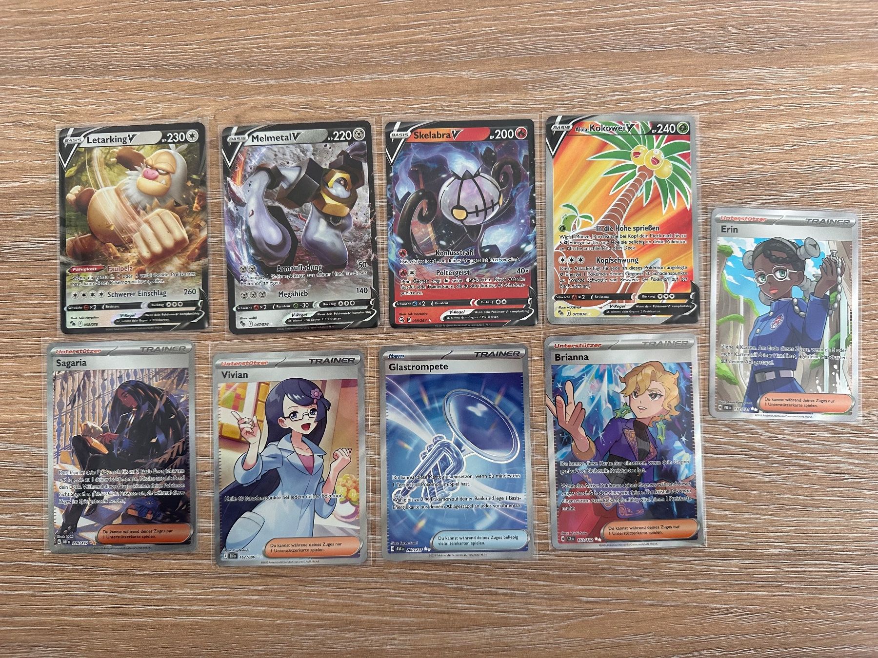 Pokémon Carte collezionabili: 4x Pokémon und 4 Trainer Karte Deutsch – Nuovo (secondo la descrizione) da Winterthur venduto da MonCards