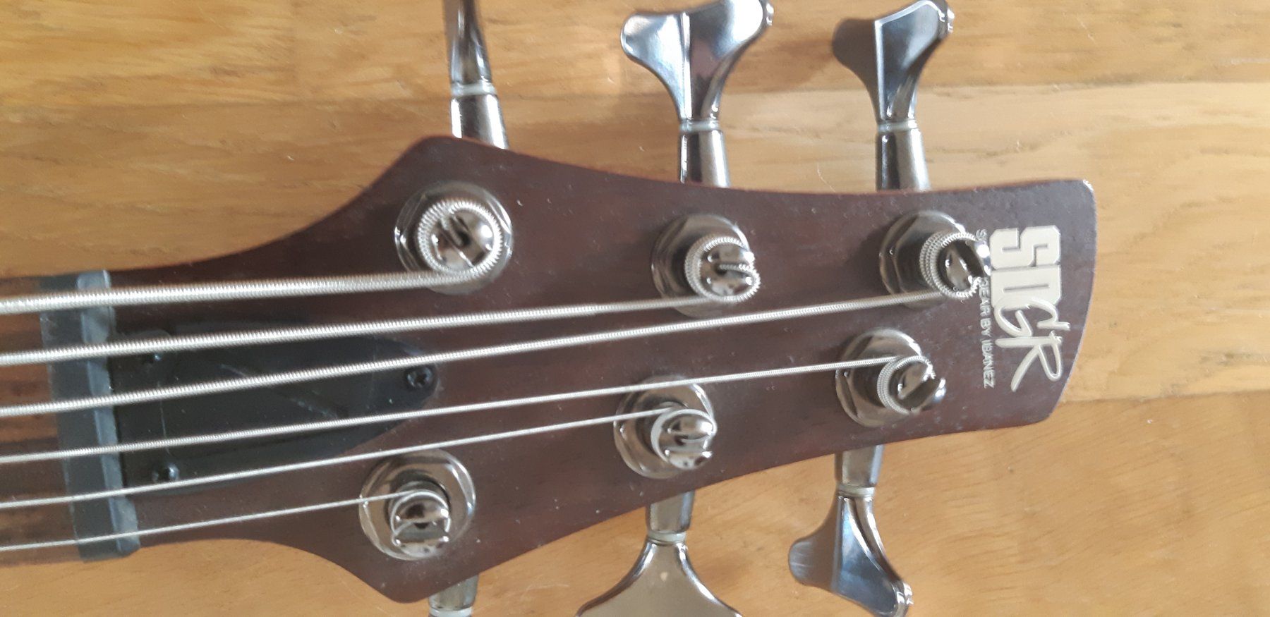 Ibanez Strumenti musicali: Ibanez src 6 Gitarrenbass – Usato da Luzern venduto da pirovino73 2