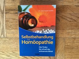 Buch Selbstbehandlung mit Homöopathie, neuwertig