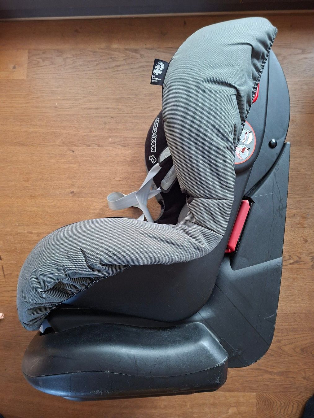 Maxi-Cosi Seggiolini per auto: Maxicosi Kindersitz – Usato da Zürich venduto da Pascual 4